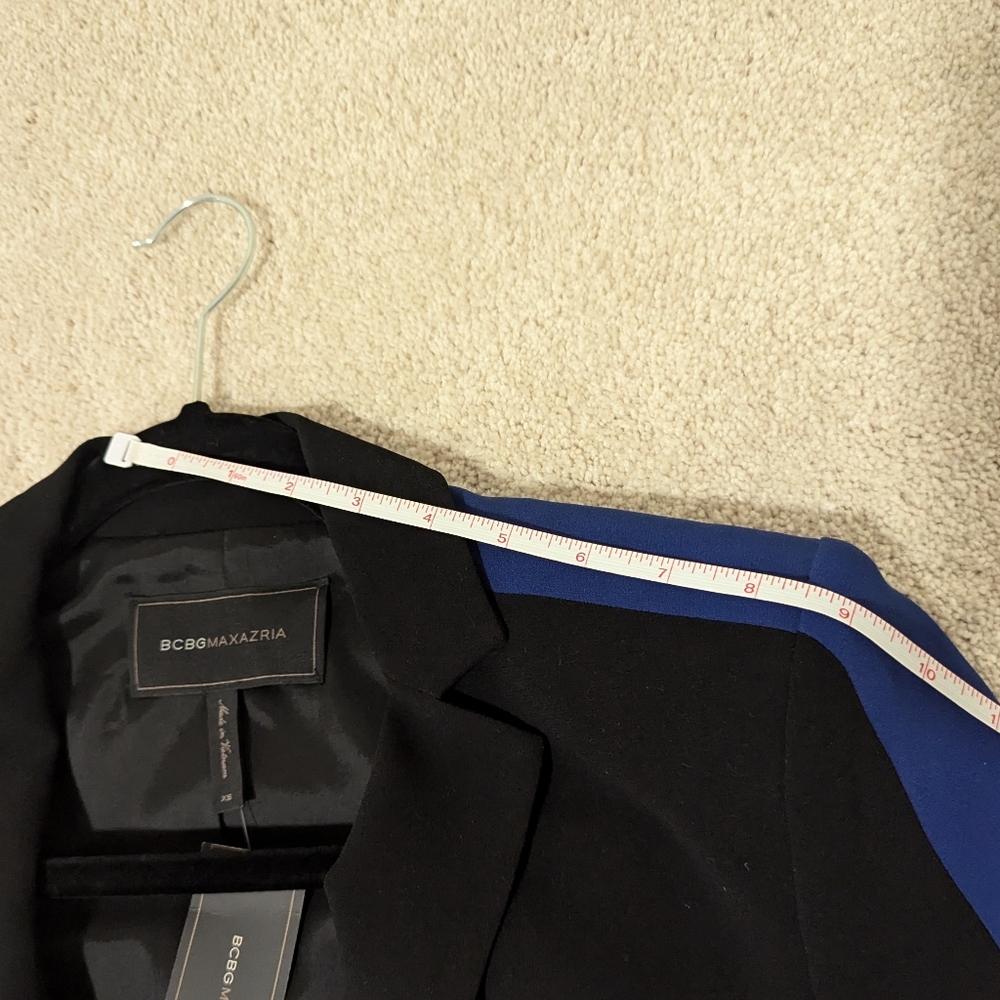 BCBGMaxAzria Color Block Blazer - Picture 14 of 16